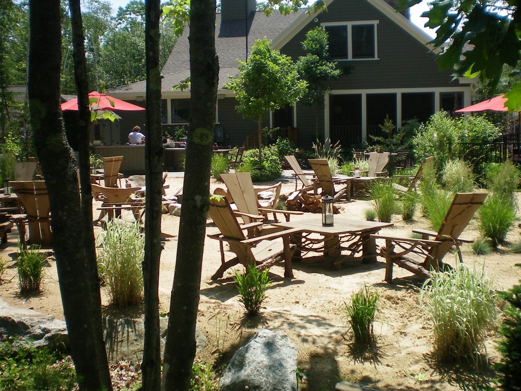 Hidden Pond 2009 Furniture 025